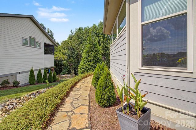 35 Penley Park Drive, Weaverville, NC 28787