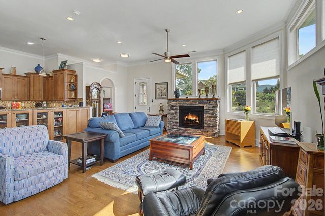 35 Penley Park Drive, Weaverville, NC 28787