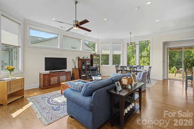 35 Penley Park Drive, Weaverville, NC 28787