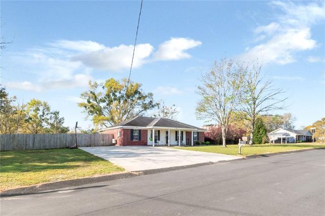 2947 Bear Oak Court, Mobile, AL 36608