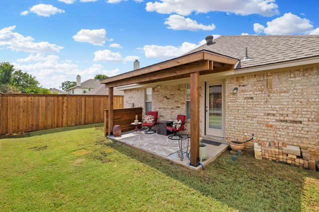 501 Saddle Drive, Euless, TX 76039