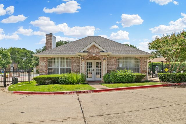 501 Saddle Drive, Euless, TX 76039