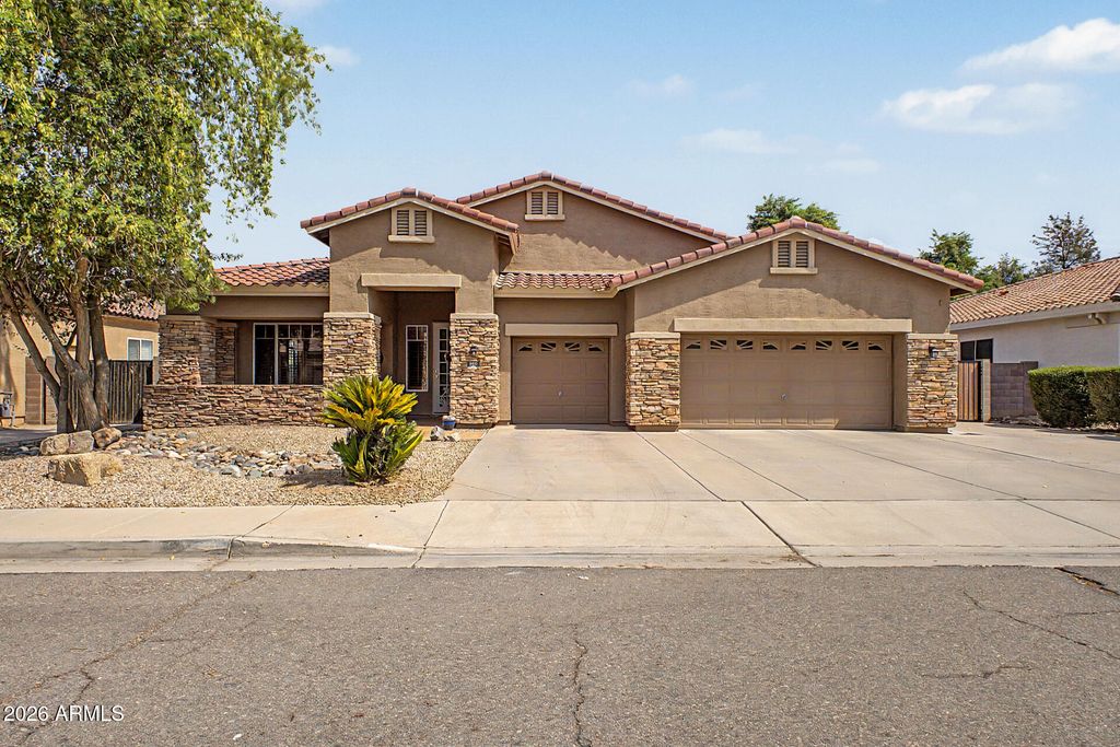 870 E LYNX Way, Chandler, AZ 85249 — exterior