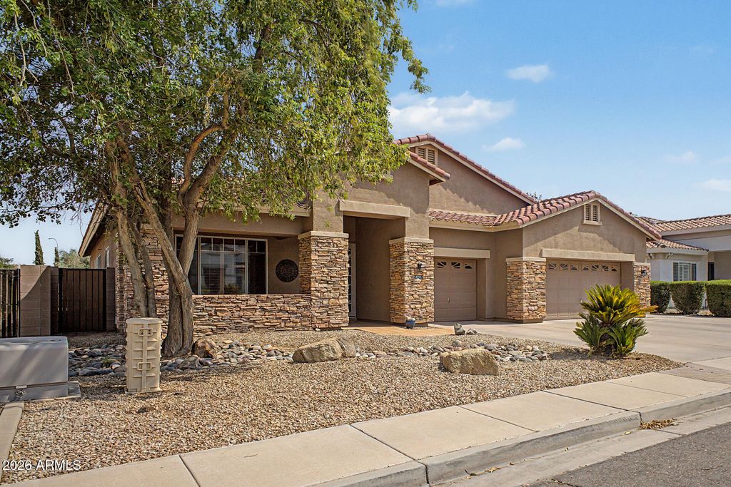 870 E LYNX Way, Chandler, AZ 85249 — photo 3
