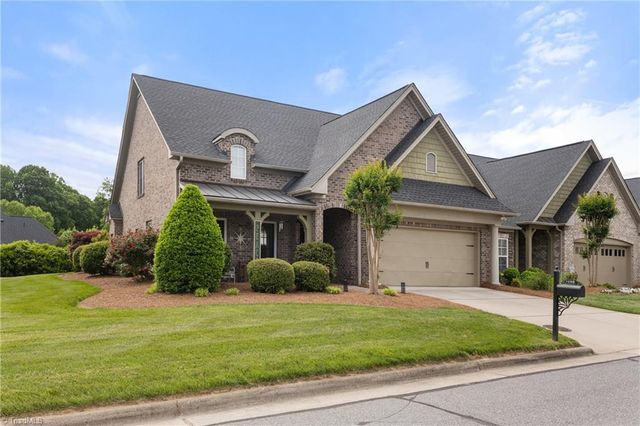 102 Sweetwater Court, Clemmons, NC 27012