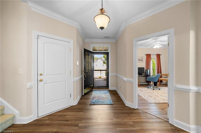 102 Sweetwater Court, Clemmons, NC 27012