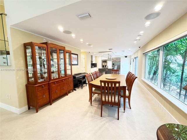 610 Misty Oaks Lane, Pompano Beach, FL 33069