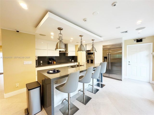 610 Misty Oaks Lane, Pompano Beach, FL 33069