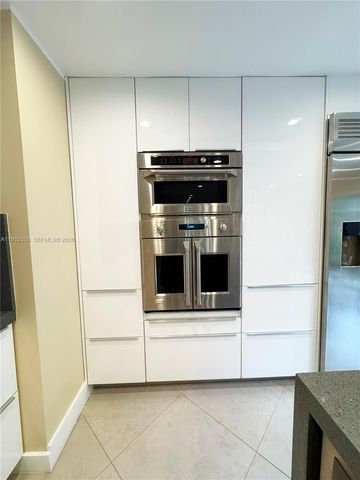 610 Misty Oaks Lane, Pompano Beach, FL 33069