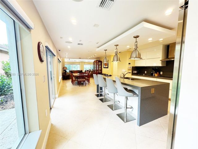 610 Misty Oaks Lane, Pompano Beach, FL 33069