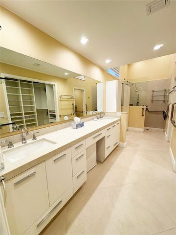 610 Misty Oaks Lane, Pompano Beach, FL 33069