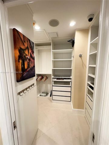 610 Misty Oaks Lane, Pompano Beach, FL 33069