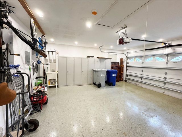 610 Misty Oaks Lane, Pompano Beach, FL 33069