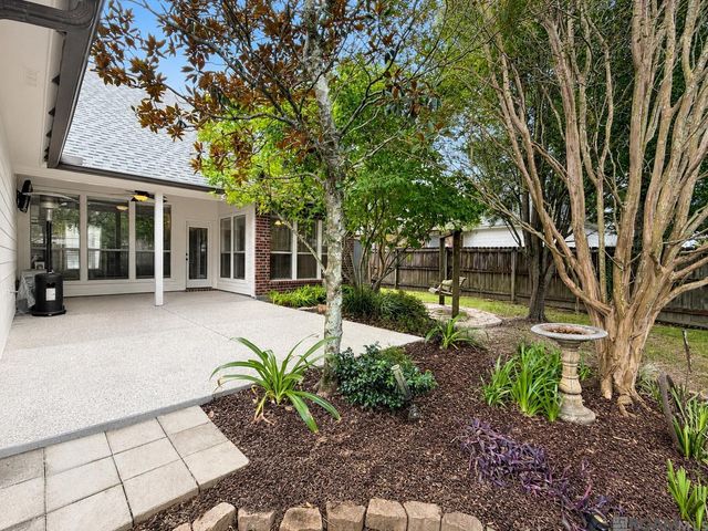 12417 Plantation Creek Dr, Geismar, LA 70734
