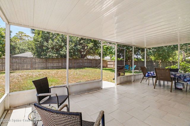 980 Pope Street NW, Palm Bay, FL 32907