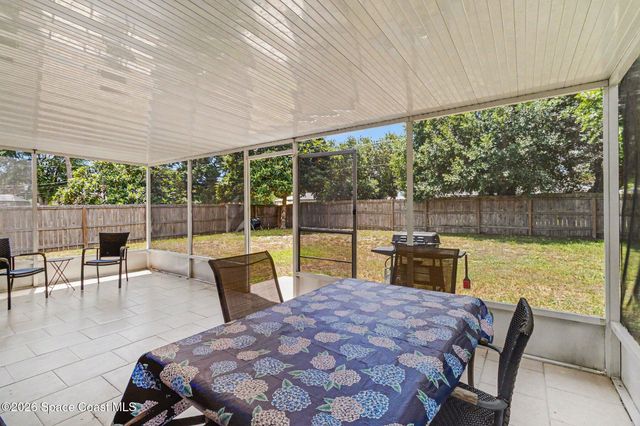 980 Pope Street NW, Palm Bay, FL 32907