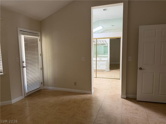 66 Chesney Drive, Henderson, NV 89074