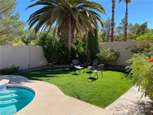 66 Chesney Drive, Henderson, NV 89074