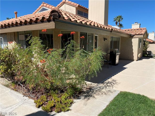 66 Chesney Drive, Henderson, NV 89074