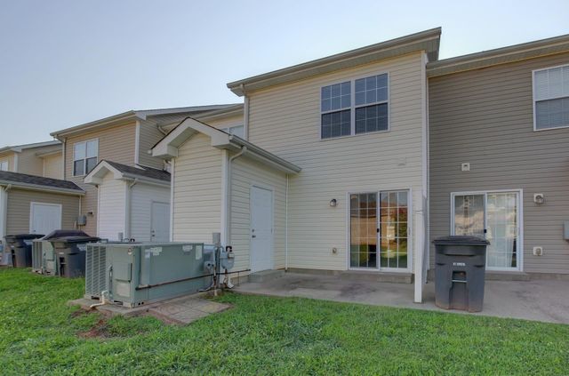 112 Alexander Blvd, Clarksville, TN 37040