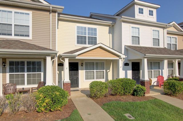112 Alexander Blvd, Clarksville, TN 37040