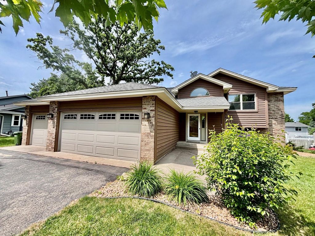 3883 97th Lane NE, Blaine, MN 55014 — photo 3