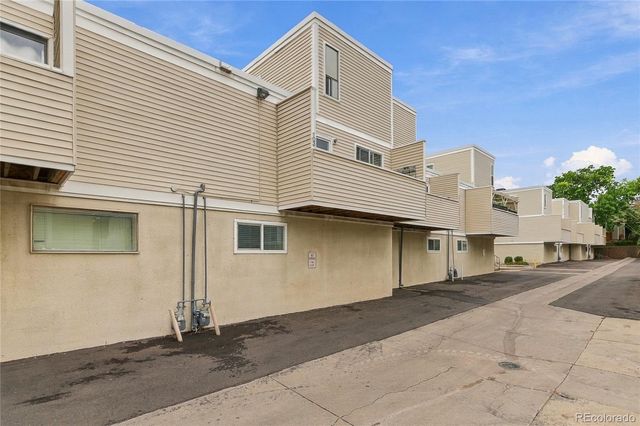 1050 S Monaco Street Parkway 103, Denver, CO 80224