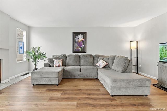 1050 S Monaco Street Parkway 103, Denver, CO 80224
