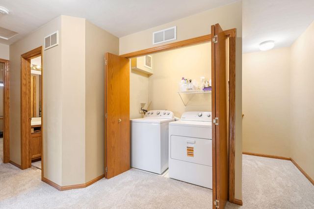 319 Wilderness Drive, Chaska, MN 55318