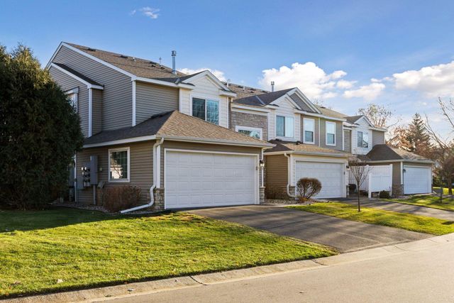 319 Wilderness Drive, Chaska, MN 55318