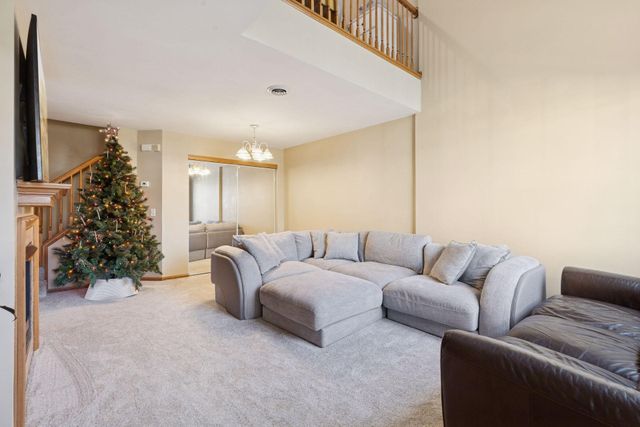 319 Wilderness Drive, Chaska, MN 55318