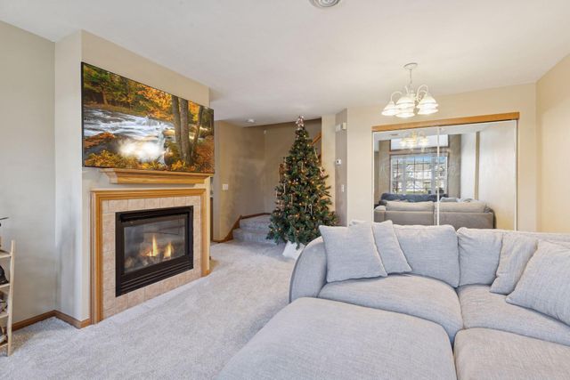 319 Wilderness Drive, Chaska, MN 55318