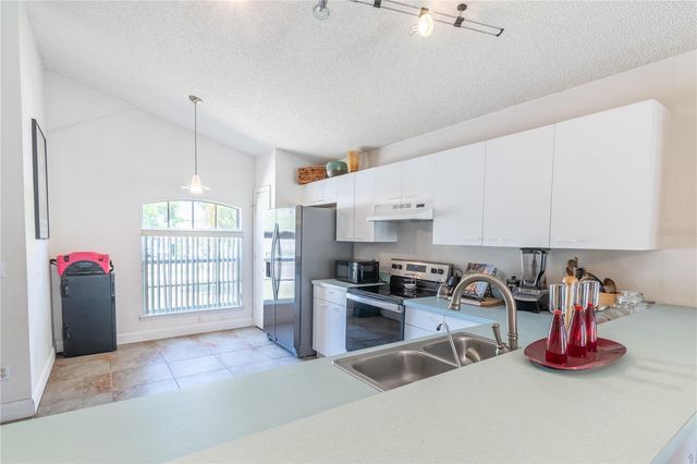 5501 CHATHAM WOODS COURT, Orlando, FL 32808