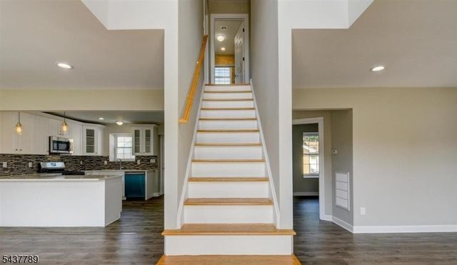 117 Dorothy Street, Carteret Boro, NJ 07008