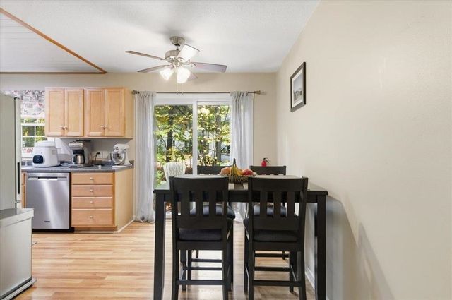 425 Dorset St Unit 21, South Burlington, VT 05403