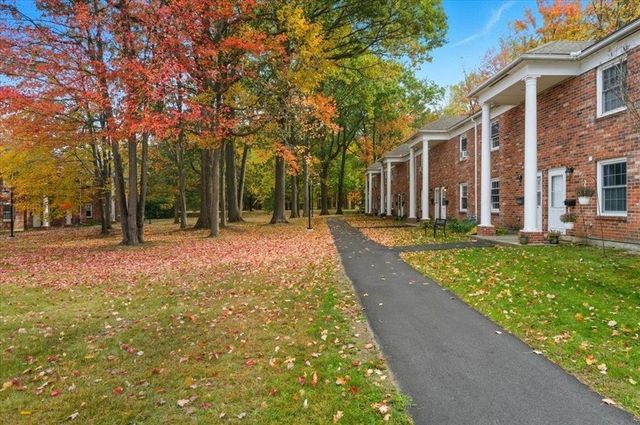 425 Dorset St Unit 21, South Burlington, VT 05403