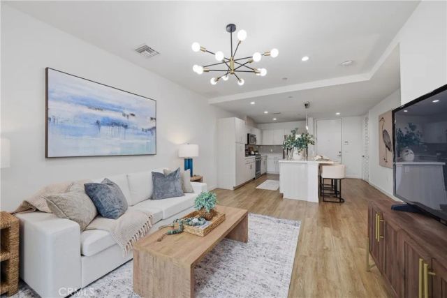 4140 Glencoe Avenue 202, Los Angeles, CA 90292