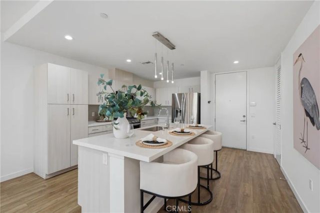 4140 Glencoe Avenue 202, Los Angeles, CA 90292