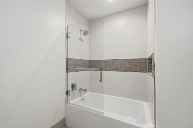 4140 Glencoe Avenue 202, Los Angeles, CA 90292