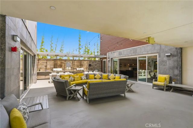 4140 Glencoe Avenue 202, Los Angeles, CA 90292