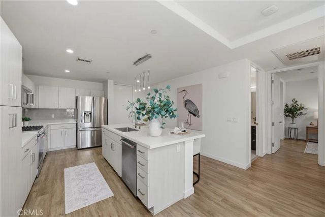 4140 Glencoe Avenue 202, Los Angeles, CA 90292