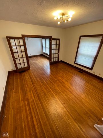 537 E 11th Street 1, Indianapolis, IN 46202