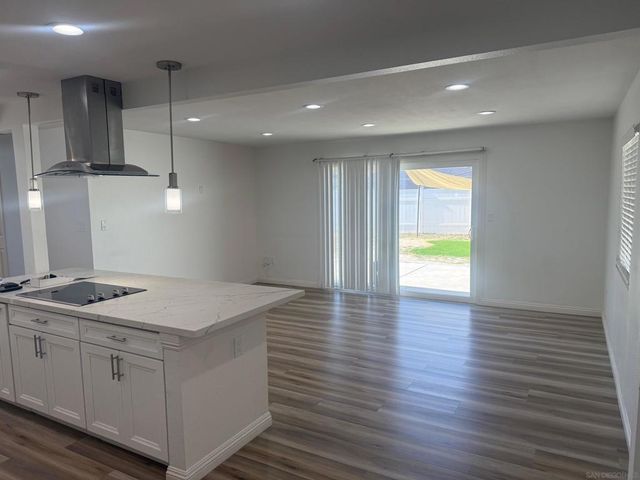 4106 Dellwood St, San Diego, CA 92111