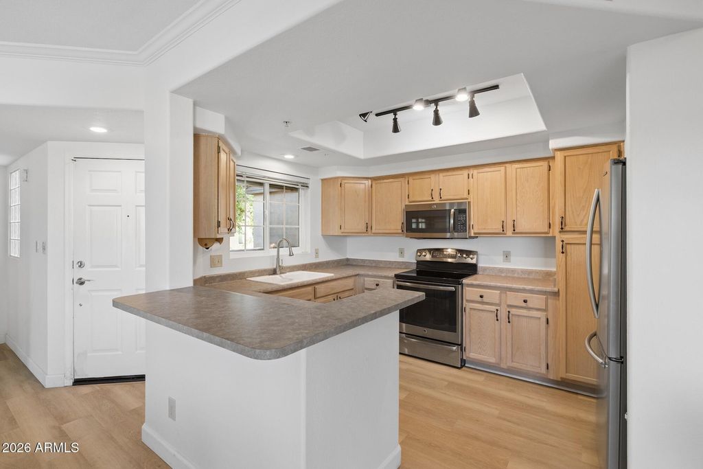 10101 N ARABIAN Trail 2074, Scottsdale, AZ 85258 — photo 2