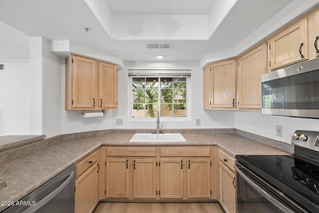10101 N ARABIAN Trail 2074, Scottsdale, AZ 85258 — photo 3