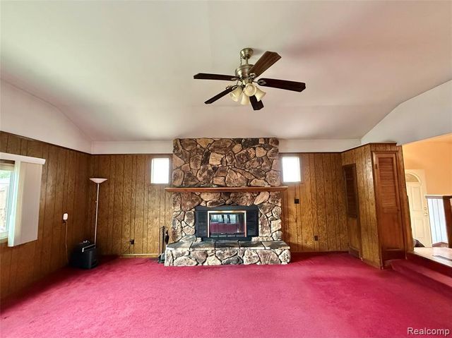 27334 Perry Street, Roseville, MI 48066