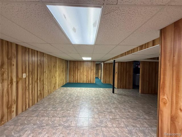 27334 Perry Street, Roseville, MI 48066
