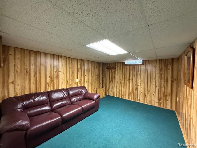 27334 Perry Street, Roseville, MI 48066