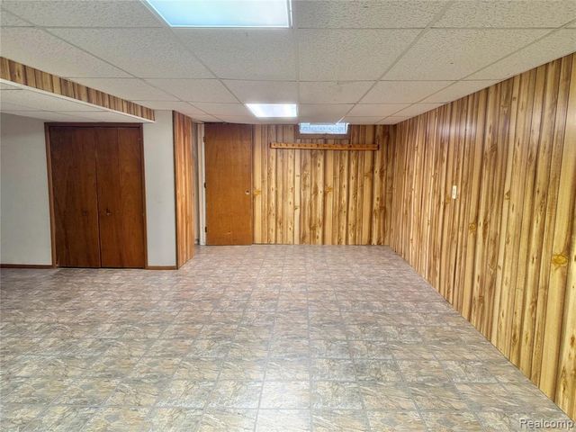 27334 Perry Street, Roseville, MI 48066