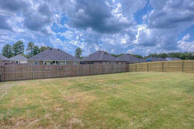 1210 Bayou Bay Court, Frierson, LA 71027